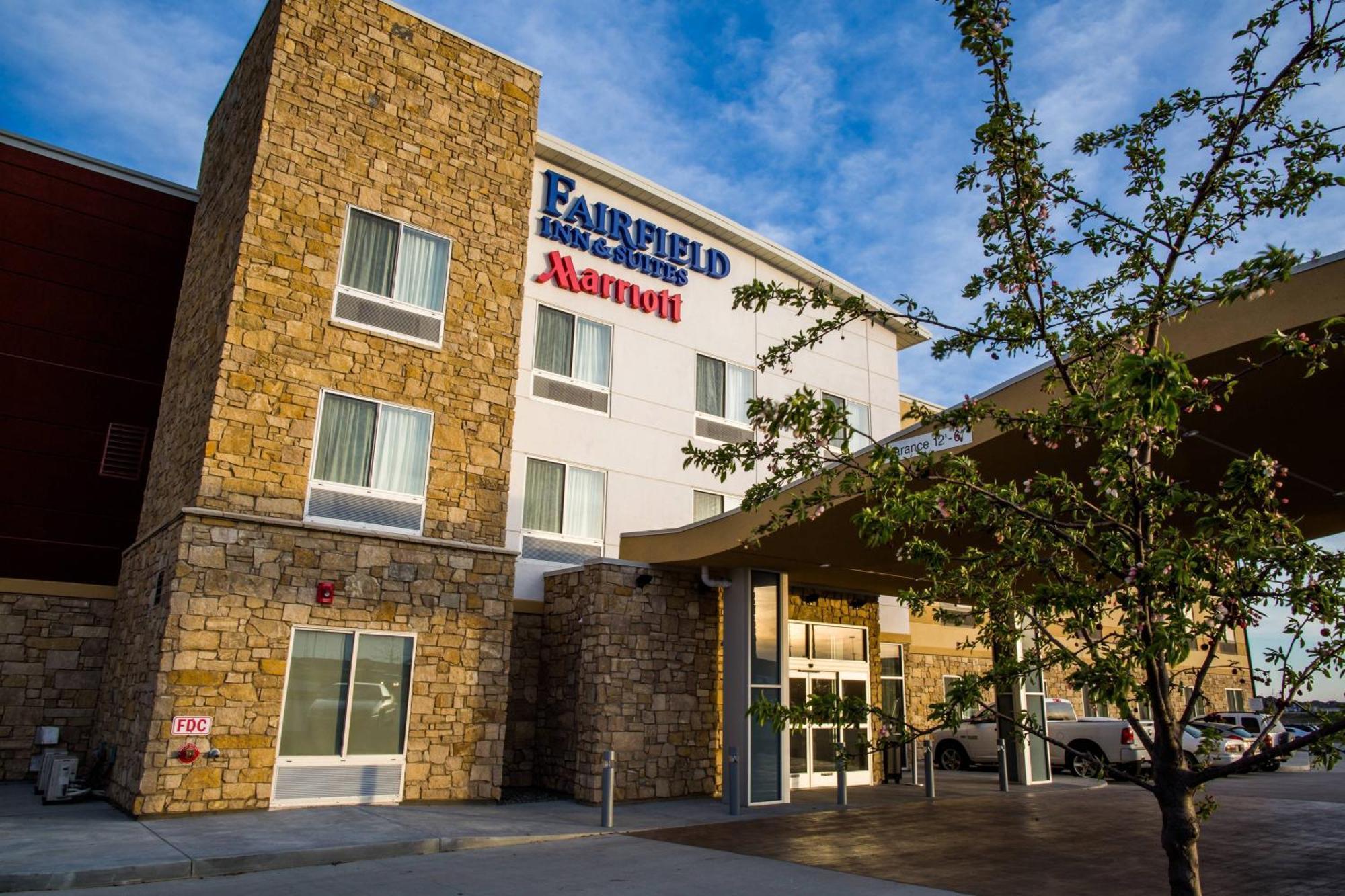 Fairfield Inn & Suites By Marriott Lincoln Southeast Exterior foto