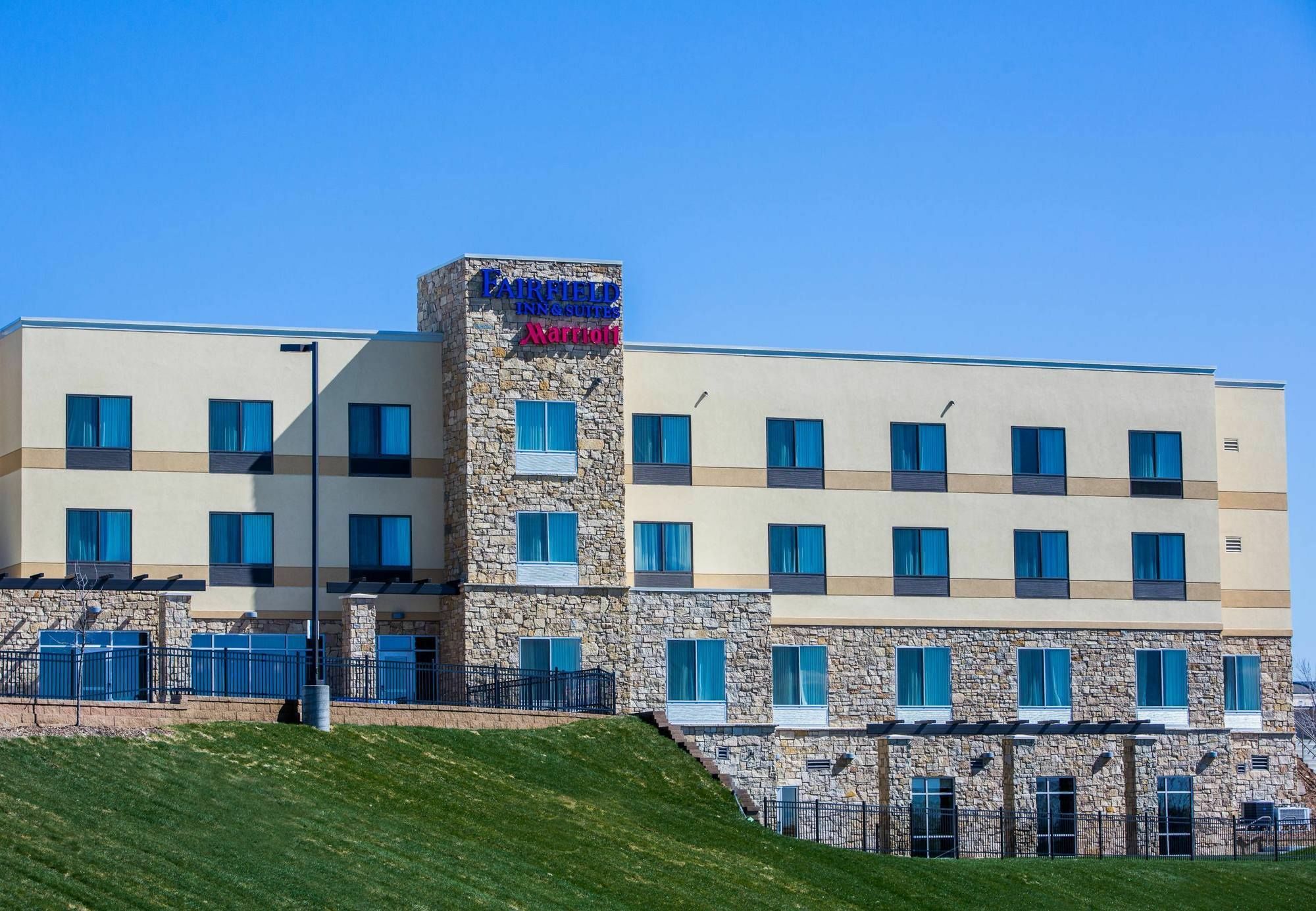 Fairfield Inn & Suites By Marriott Lincoln Southeast Exterior foto